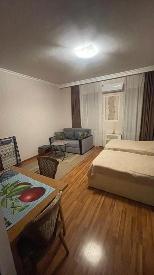 Tamara'S Apartament In Avlabari Tbilisi Exterior foto